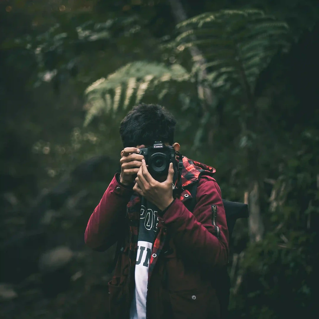 Dimas R.